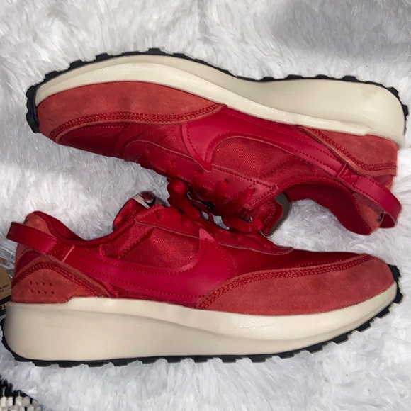 Nike Shoes - $25 FINAL OFFER Women NIKE